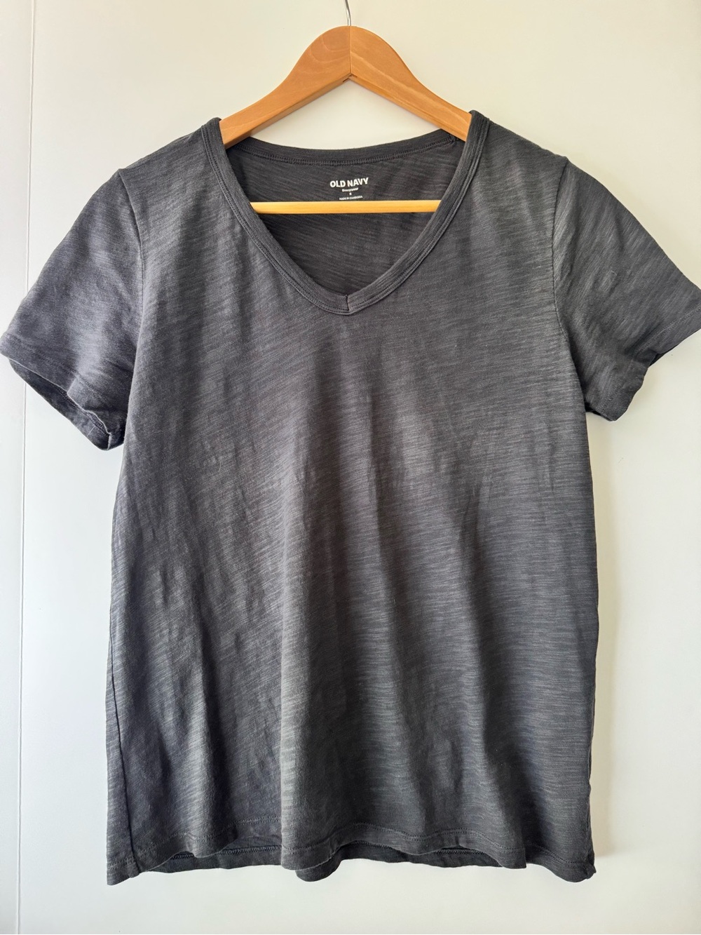 Old Navy Everywear Cotton V-Neck Slub T-Shirt, Panther Grey, Women’s Size S